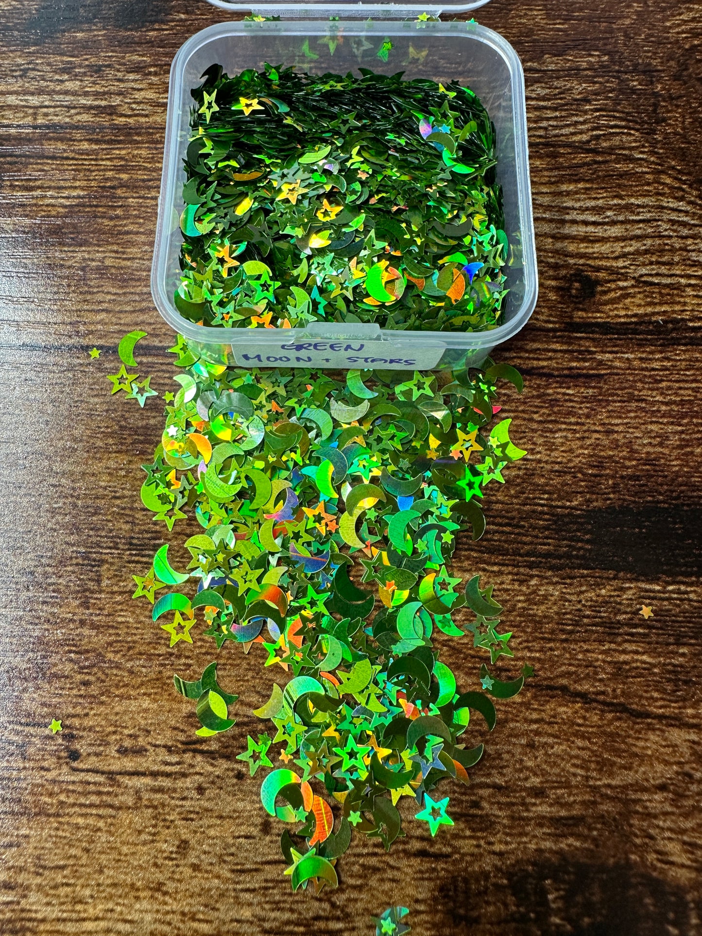 ✦ Green Stars & Moons ✦