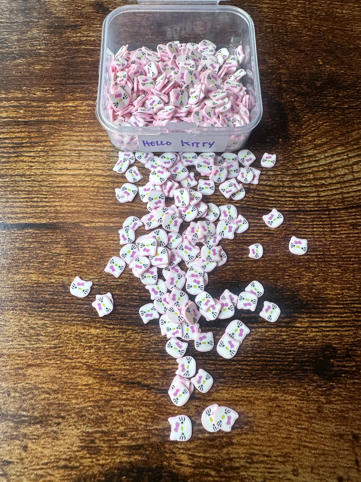 ✦ HK ✦