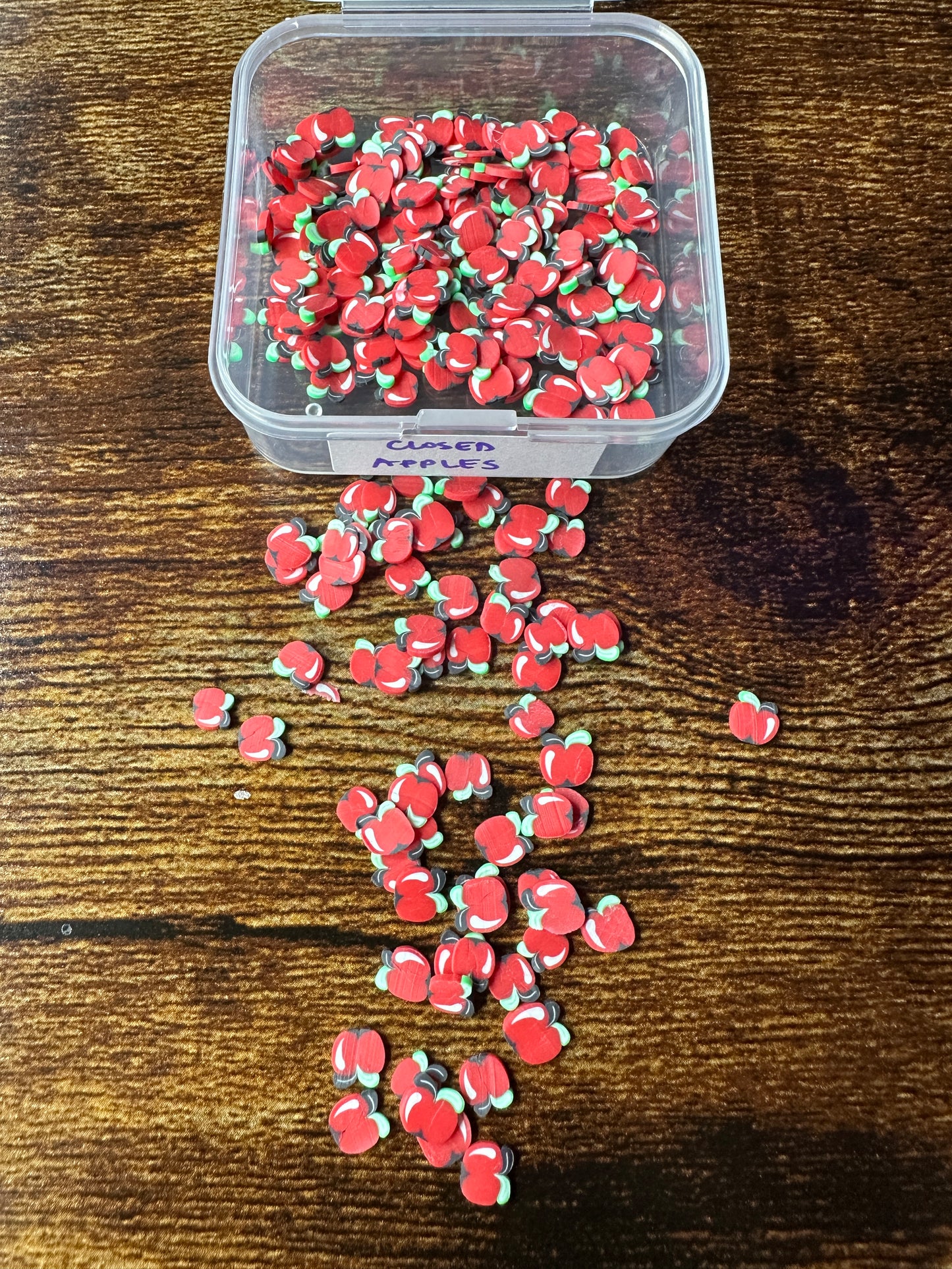 ✦ Red Apple ✦