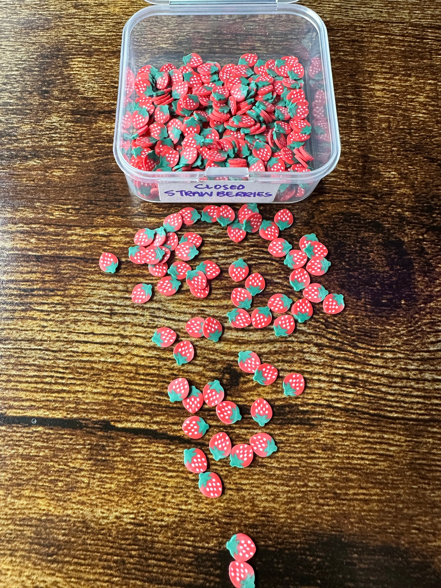✦ Closed Strawberries ✦