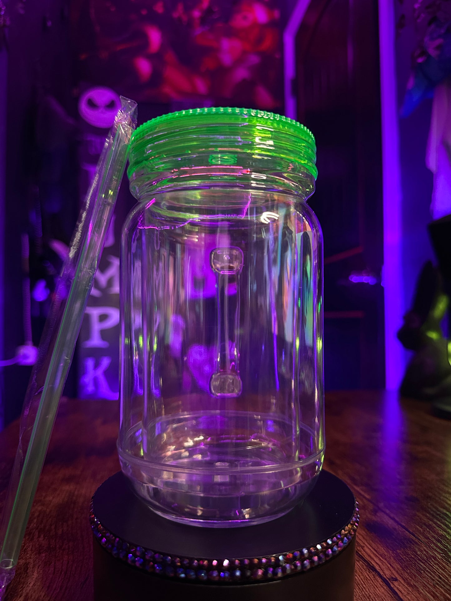 ✦ 20 oz Venom ✦