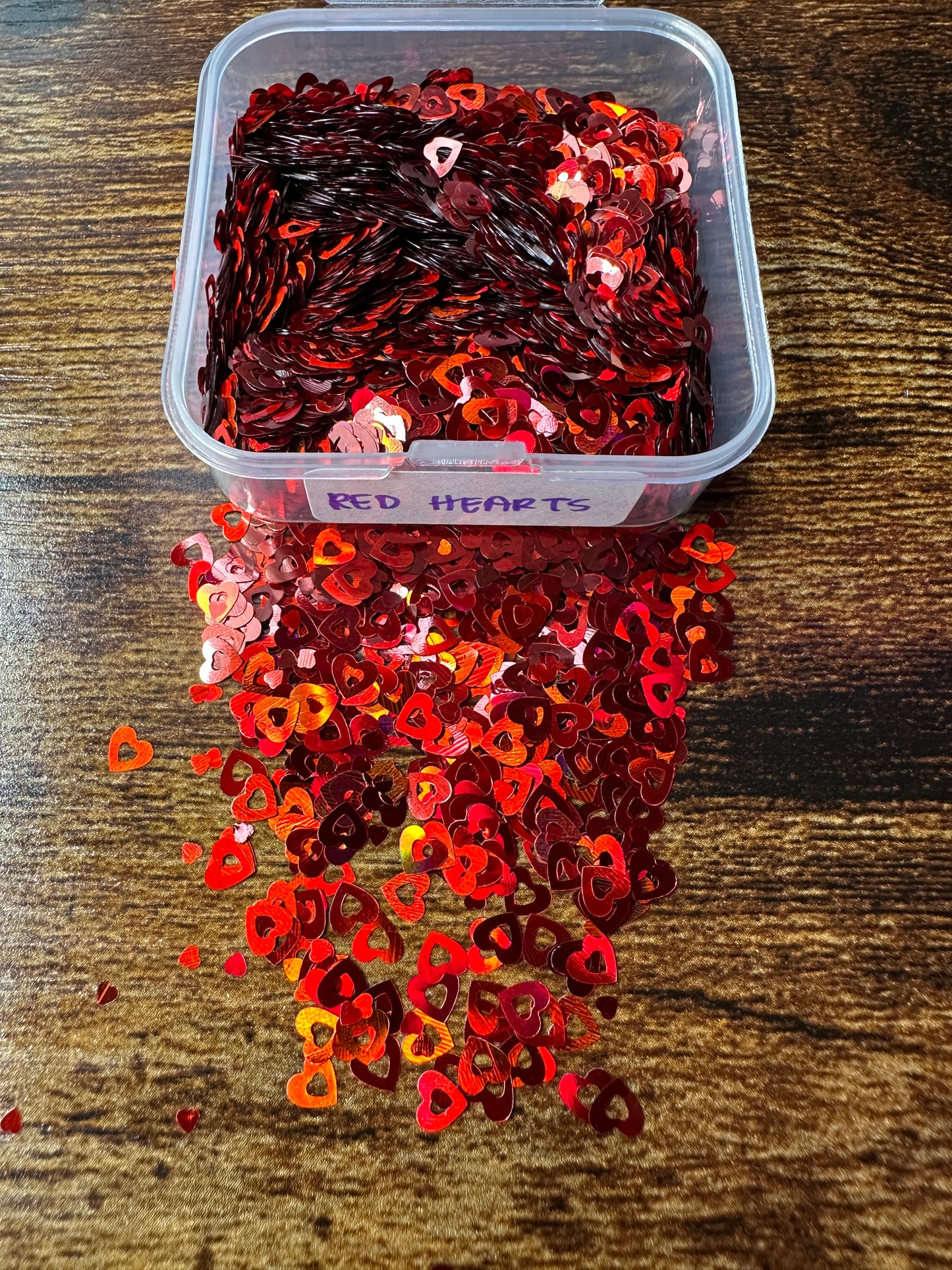 ✦ Red Holo Hearts ✦