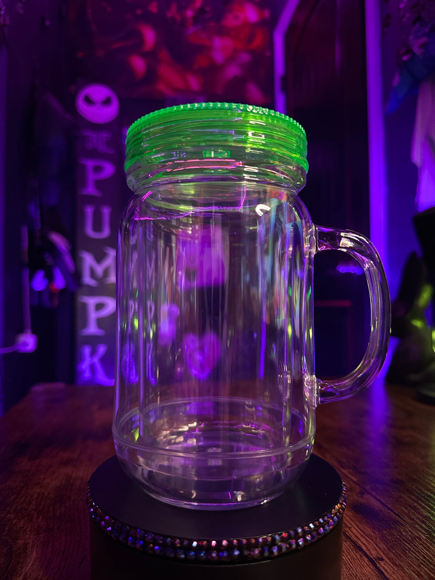 ✦ 20 oz Venom ✦